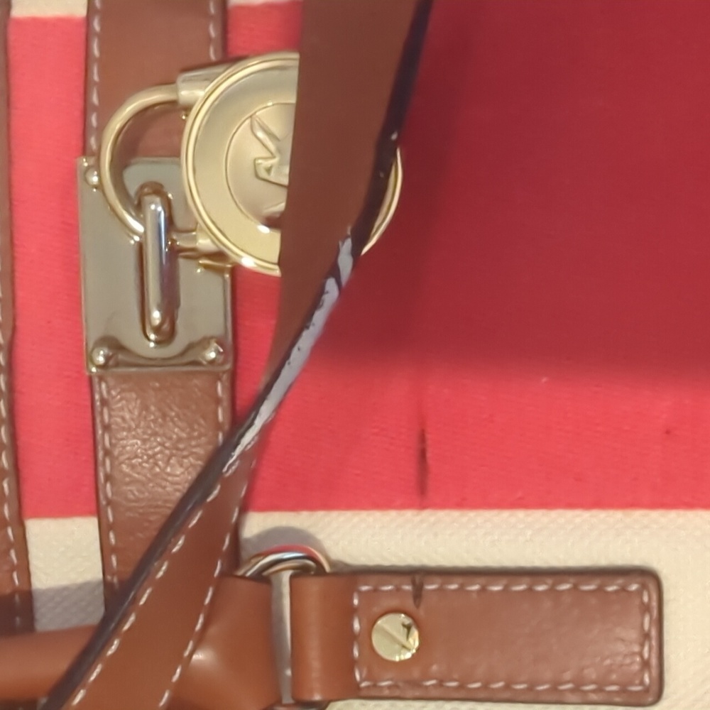 Michael Kors Hamilton Mono Red Stripe Canvas Leather Tote Large Lock Chain - Picture 3 of 10